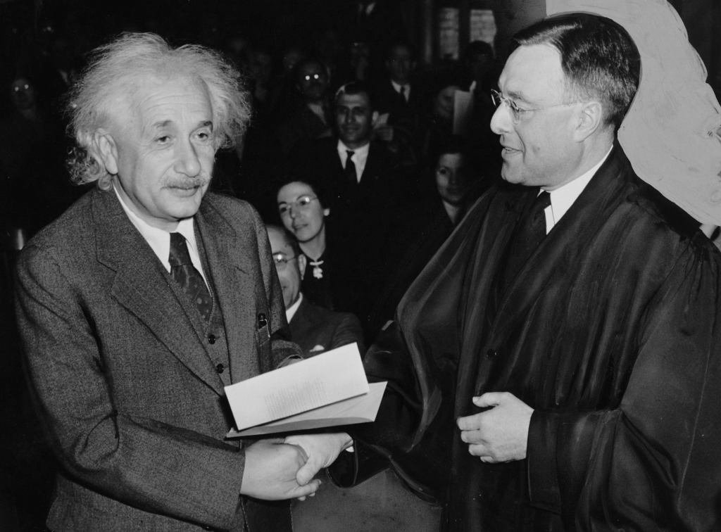 Ilmuan Ternama Albert Einstein
